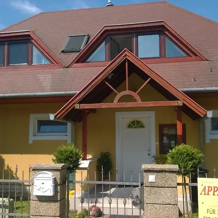 Ubytování v soukromí Biro Apartmanhaz
