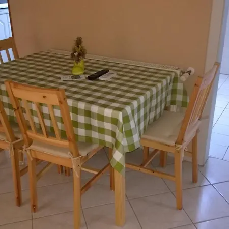 Ubytování v soukromí Biro Apartmanhaz *